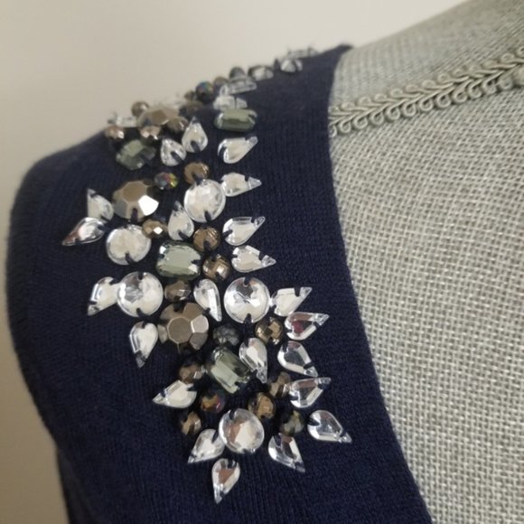 V neck sweater with crystal embellishments - Picture 4 of 4